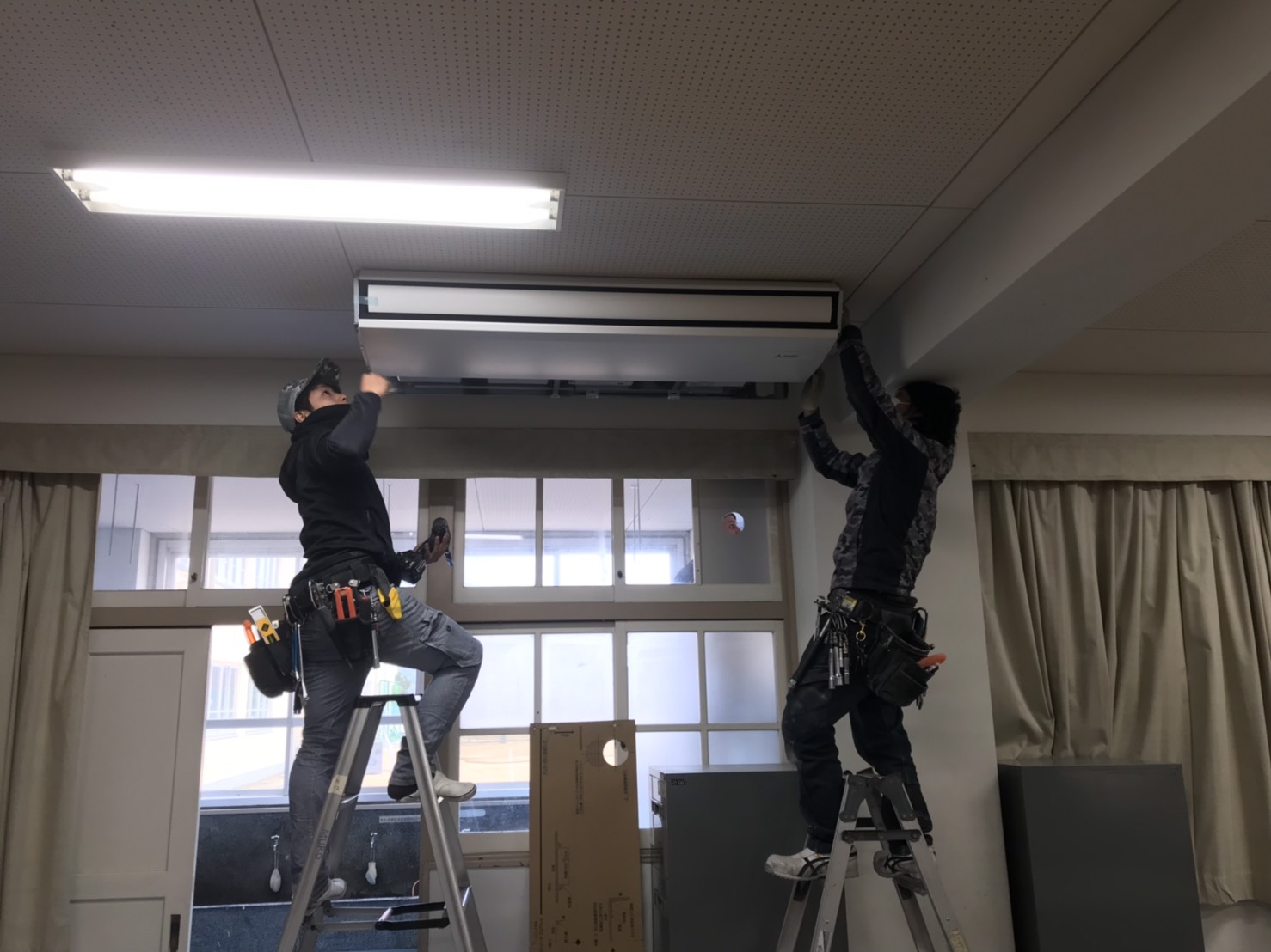 某小学校空調工事 株式会社ナナマルグループ